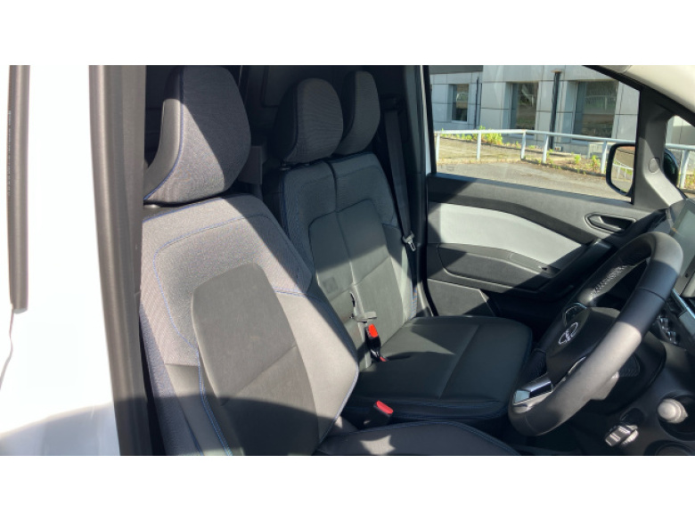 Nissan Townstar L1 Petrol 1.3 Tekna Van